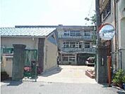 東大阪市立枚岡中学校 755m
