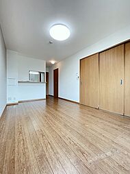 アムールアミュレット 202 2階1LDKのリビング/ダイニング