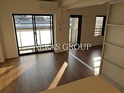 ハイムローゼVII 3階1LDKのリビング/ダイニング