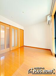 パイン　フィールド 105 1階1Kのリビング/ダイニング