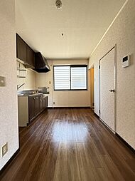 イミグランドII1 205 2階2DKのリビング/ダイニング