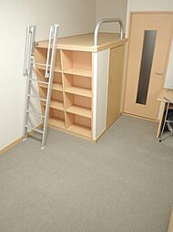 レオパレスβ 3階1Kのリビング/ダイニング