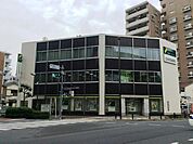 三井住友銀行日暮里支店 415m