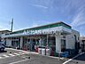周辺：ファミリーマート 塩味朝霞溝沼店 403m