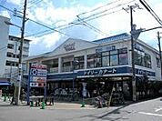 デイリーカナートイズミヤ桑津店 589m
