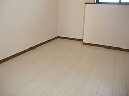 ＡＶＡＮＴＩ ＨＩＬＬＳ 1階1LDKのリビング/ダイニング