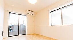 ヤングウッズ柏の葉II 1階1LDKのリビング/ダイニング