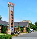 コメダ珈琲店稲城向陽台店 938m
