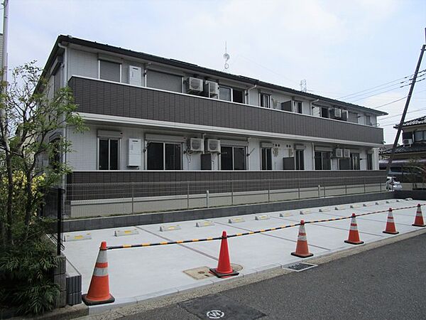 GF hills (ジーエフヒルズ)