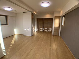 ライブフラット錦糸町 701 7階2LDKのリビング/ダイニング