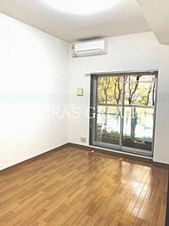 プレール学芸大学 1階ワンルームのリビング/ダイニング