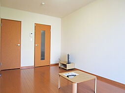 JR横浜線 淵野辺駅 バス8分 唐沢下車 徒歩2分の賃貸アパート 2階1Kのリビング/ダイニング