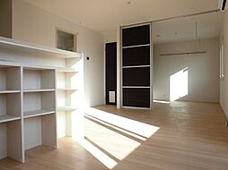 Ysガーデン 3階2LDKのリビング/ダイニング