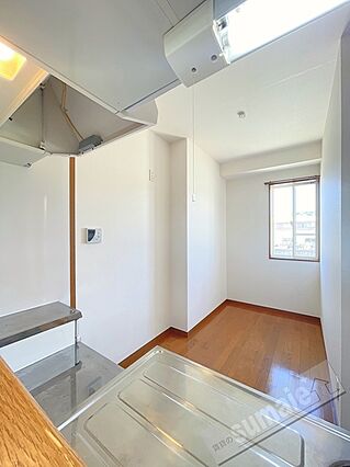 カルムガーデン岩出_内装_9