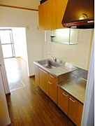 同間取りの別のお部屋の写真です。