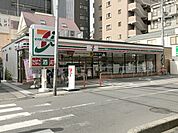 セブンイレブン草加氷川町店 772m