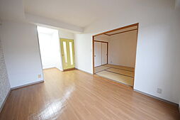 グランドール井上 3階3LDKのリビング/ダイニング