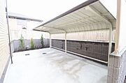 敷地内/建物