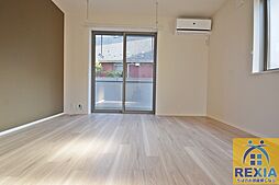 レジデンスGINKGO 105 1階2LDKのリビング/ダイニング