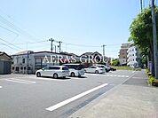 セブン-イレブン 多摩和田店 867m