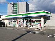 ファミリーマート福岡原田一丁目店 70m
