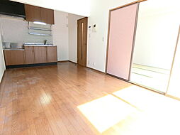 ラフィーネ 1階2DKのリビング/ダイニング