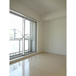 プレール・ドゥーク上高井戸 1階1Kのリビング/ダイニング