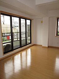 京王線 南平駅 徒歩1分の賃貸マンション 2階ワンルームのリビング/ダイニング