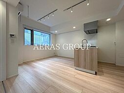 イプセ白金 101 1階1LDKのリビング/ダイニング