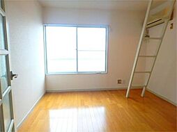 プラザ・ドゥ・デボン A108 1階1Kのリビング/ダイニング