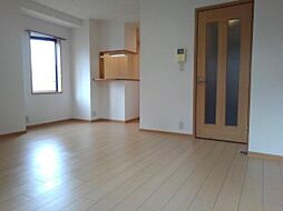 南海泉北線 深井駅 徒歩13分の賃貸マンション 1階ワンルームのリビング/ダイニング