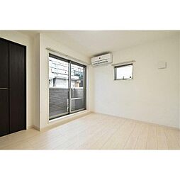 ログリア 1階1Kのリビング/ダイニング