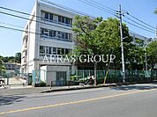 川崎市立野川小学校 390m