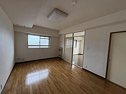 ロイヤルハイム 4階3LDKのリビング/ダイニング