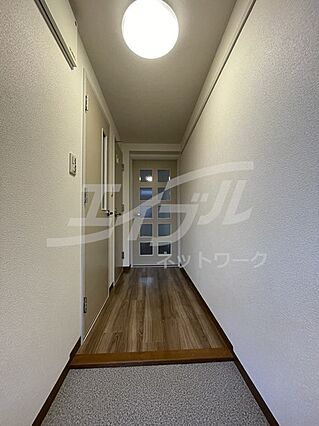 メゾン・ラ・テール_内装_2