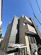人気メーカーの築浅物件♪