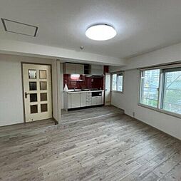 エクレール国領 4階1LDKのリビング/ダイニング