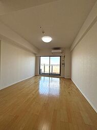 都営新宿線 大島駅 徒歩2分の賃貸マンション 13階1LDKのリビング/ダイニング