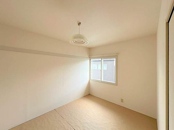 apartment 岩手県紫波郡矢巾町大字南矢幅6-335-6
南矢幅の賃貸情報を見る
物件地図