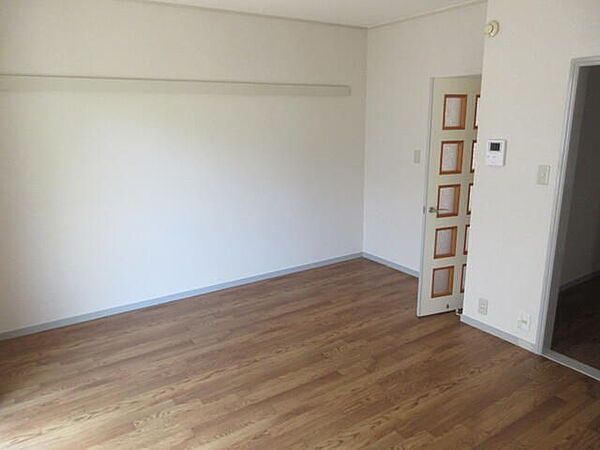 detached 東京都町田市南成瀬５丁目14-4

地図を見る