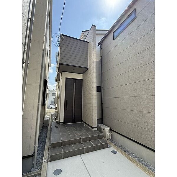 detached 東京都八王子市子安町２丁目35-12

地図を見る