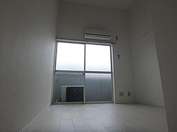 テニスヴィレッジII 2階1Kのリビング/ダイニング