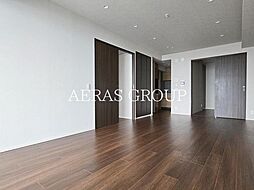 ザ・パークハウス西新宿タワー60 3905 39階3LDKのリビング/ダイニング