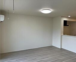 Lumie 102 1階2LDKのリビング/ダイニング