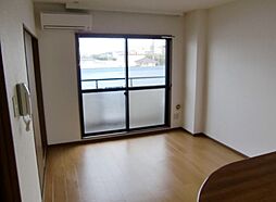 カンスタント八千代 3階3DKのリビング/ダイニング