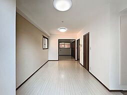 Y・House中道 301 3階1LDKのリビング/ダイニング