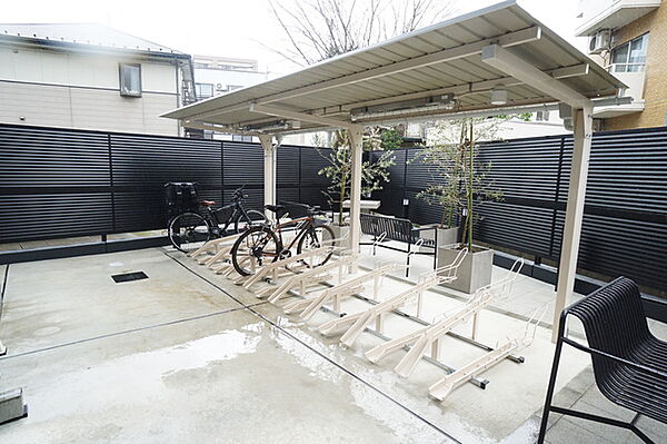 ＴＲＡＣＫ向ヶ丘遊園(トラックムコウガオカユウエン)
