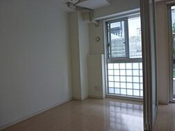 プラチナコート中目黒 1階1LDKのリビング/ダイニング