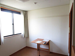 レオパレスビアンネートル 101 1階1Kのリビング/ダイニング