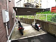 屋根付き駐輪場・バイク置き場